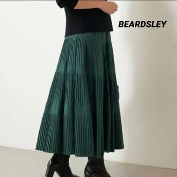 새상품급 비어즐리 플리츠 티어드 롱 스커트 F 사이즈 그린