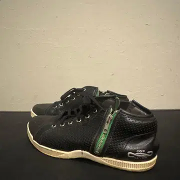 레어 TOP SEVEN 지퍼 스니커즈 블랙