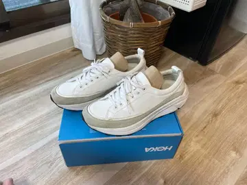 [ 새상품급/사용 횟수 5회 ] YOAK 요크/ LORRY ( 화이트 )