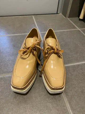 Another edition 레이스업 후나조코 신발