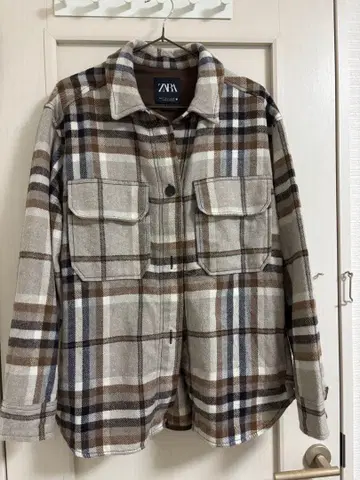 ZARA 브라운 계열 체크 자켓