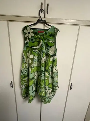 알페로베로 플리스 소재 원피스