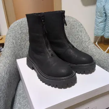 미사용 새상품 안티카 프론트 지퍼 부츠 23~23.5cm 통굽 38