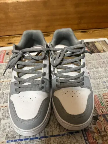 DC 로우컷 스니커즈 화이트/그레이