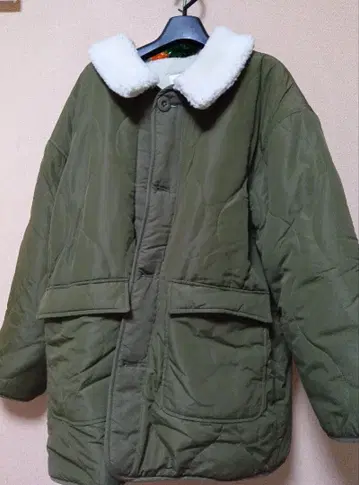 FREAKSSTORE 보아 안감 퀼팅 자켓 카키 프리 사이즈