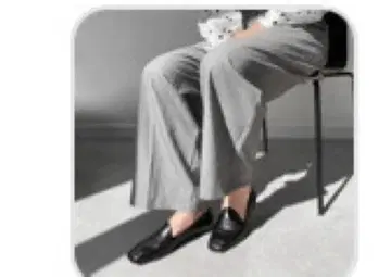 블랙 가죽 로퍼