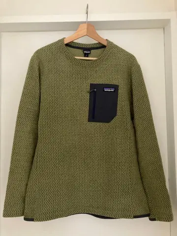 파타고니아 R1 에어 크루 M 사이즈 폐반 컬러