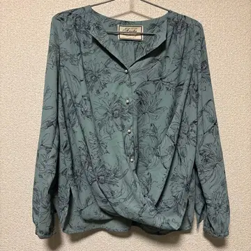 Acuta 꽃무늬 긴팔 블라우스