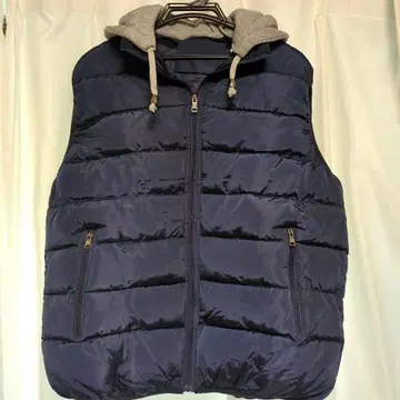 세련된 네이비 다운 베스트 후드 부착 캐주얼 남녀노소