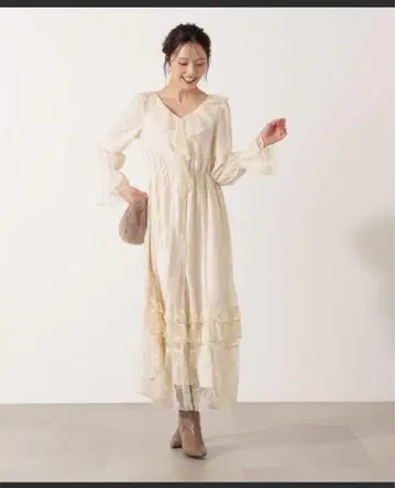 [ 새상품 ] 프로포션 바디 드레싱 레이스 프릴 원피스 M 베이지