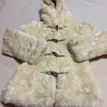 DEUX 23구 아이보리 퍼 더플 코트 후드 부착