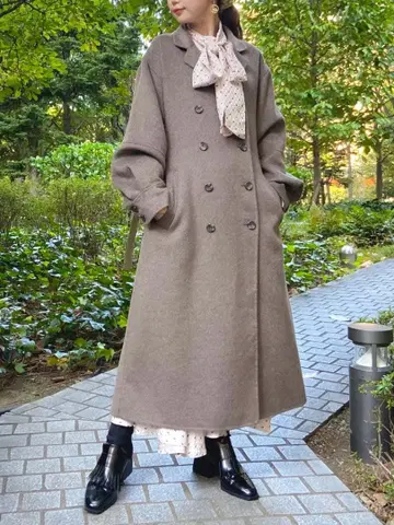 LILY BROWN 볼륨 슬리브 코트