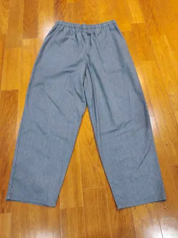 Freshservice corporate easy pants