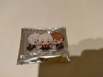 TRIGGER 모미토이 크레이프 아크릴 배지 스탠드