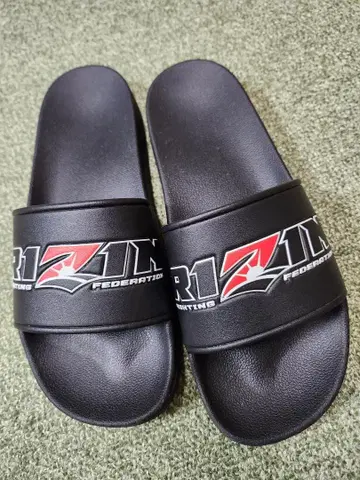 RIZIN 샤워 샌들