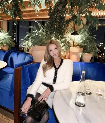 ALENCY 샤기 올인원 화이트칼라 피토짱 알렌시