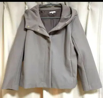 [ 새상품급 ] 에마 제이무스 후드 부착 숏코트 13호