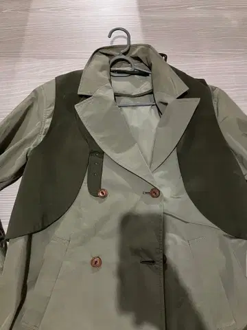 새상품급 뮬러 오브 요시오쿠보 트렌치코트