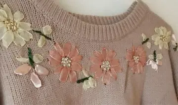 플라워 디자인 니트