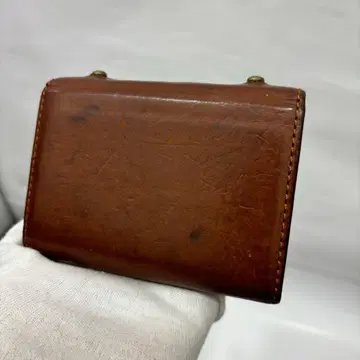 m+ 엠피우 밀레폴리에 브라운 가죽 지갑