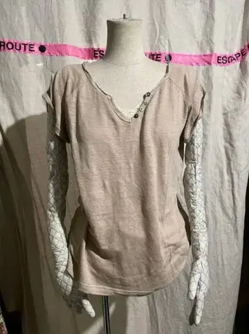 칼 마크 존 T셔츠 구제 의류