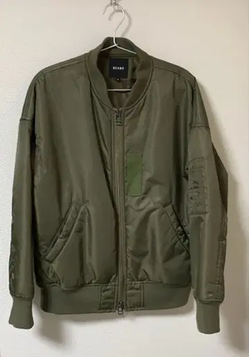 BEAMS MA-1 자켓 올리브 카키