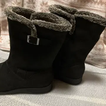 블랙 스웨이드 퍼 어그 부츠