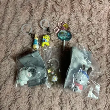 푹신푹신 스노우 산리오 메지루시 참 액세서리 포차코 케어 베어