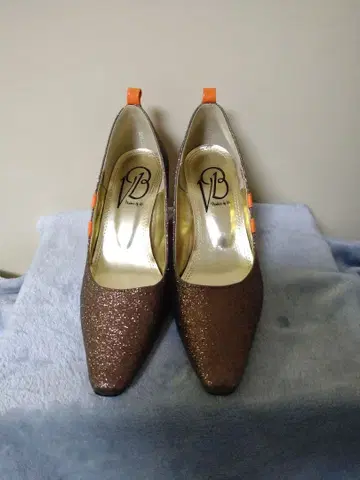 VB 글리터 웨지힐 펌프스