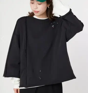 RODEO CROWNS WIDE BOWL 워시 데미지 맨투맨