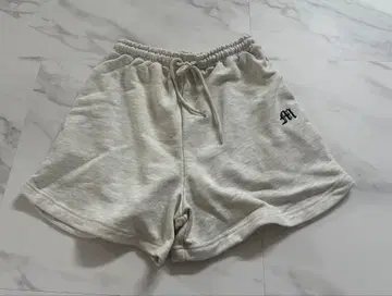 EMODA 그레이 맨투맨 숏팬츠