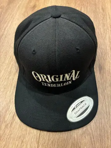 TENDERLOIN 스냅백 캡