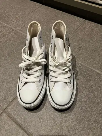 컨버스 올스타 스마일리 화이트 하이컷