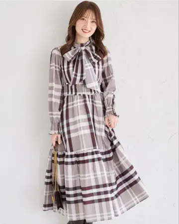 보타이 리본 체크 무늬 셔링 원피스 토코 클로젯