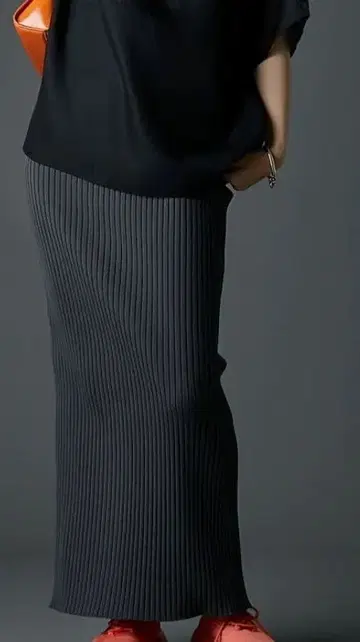 Nissen 니센 GEVS. 와이드 리브 롱 니트 타이트 스커트 그레이