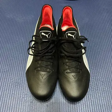 [ 최종 가격 인하 ] PUMA KING 축구화 스파이크 26.5