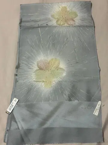 미사용 탄고 크레이프 원단 꽃무늬 그레이 실버 오비 장식 천