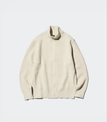 크림색 하이넥 집업 스웨터