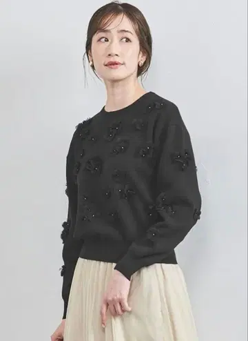 유나이티드 애로우즈 플라워 모티브 니트 블랙 긴팔