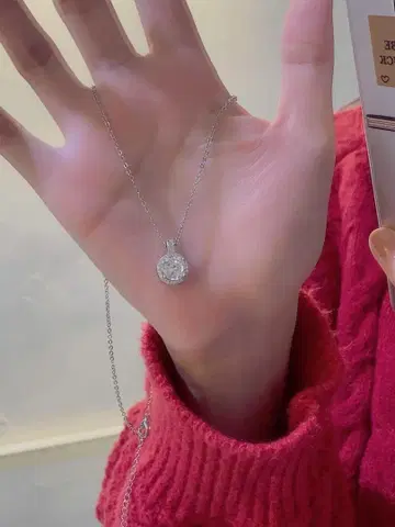 라운드형 펜던트 목걸이