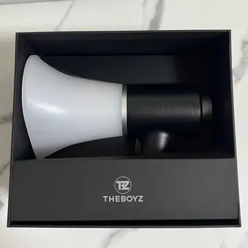 THE BOYZ 공식 응원봉