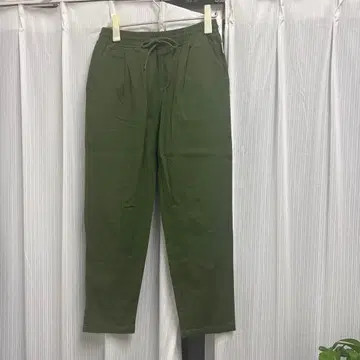 올리브 그린 이지 팬츠 드로 코드 포함