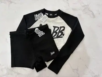 [ 미사용 새상품 택 포함 ] MOBB 셋업 ( 상의 + 팬츠 )