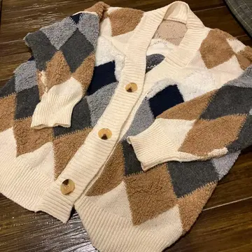 다이아몬드 패턴 플리스 가디건