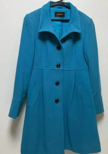 MEMORY 온워드 짙은 스카이블루 버튼 코트