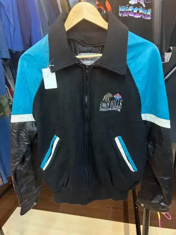 Bonwitt 바시티 자켓