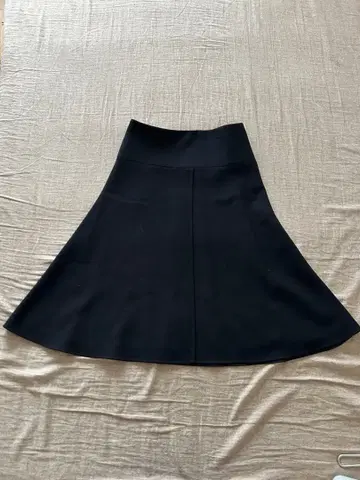 시크릿 옷장 스커트