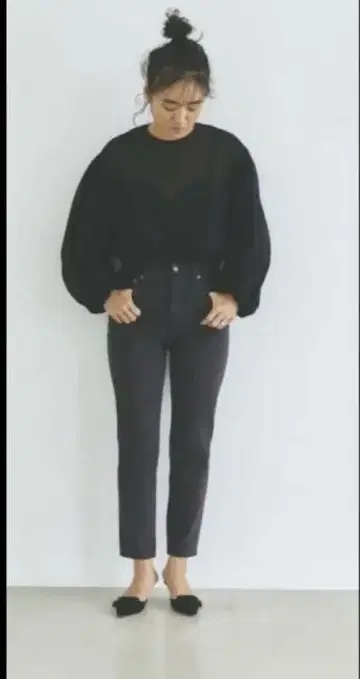 YANUK 카네코 아야 콜라보 Highrise Slim Tapered