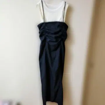 슬리브리스 블랙 롱 니트 원피스 [ M ] 택 포함 미사용