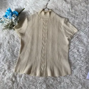 [ 조르주르슈 ] 크림색 하이넥 반팔 니트 38(M)